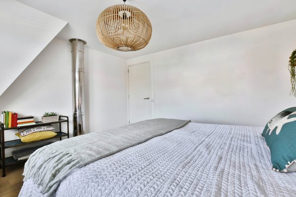 Lustre chambre adulte : alliez style et fonctionnalité chez vous